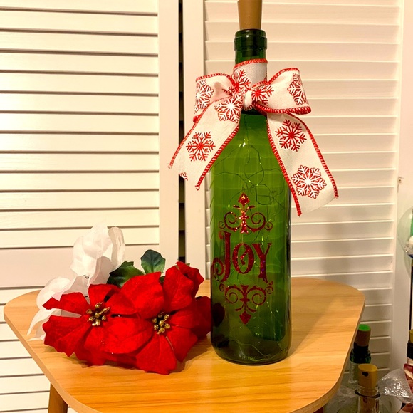 Joy, green wine bottle lantern - Picture 1 of 1